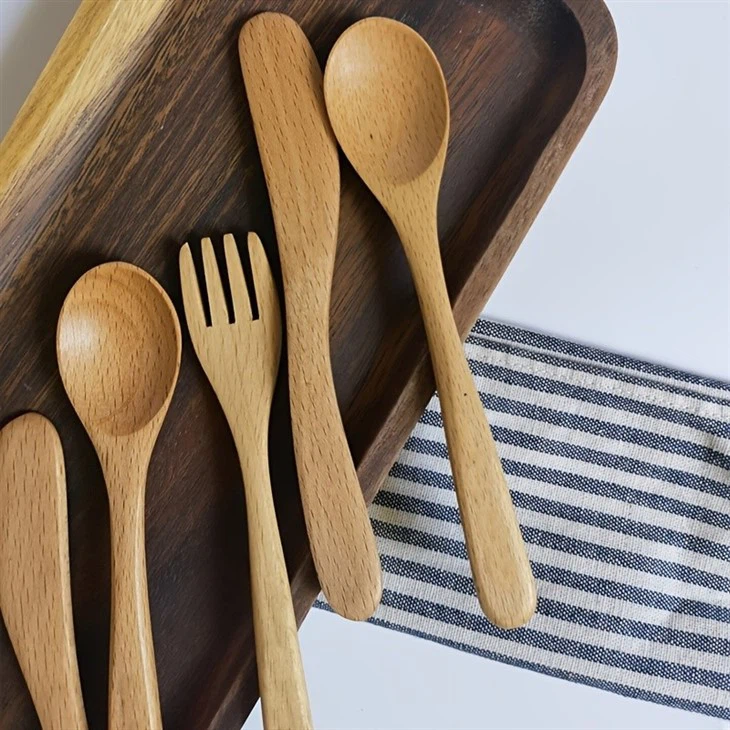 wooden fork